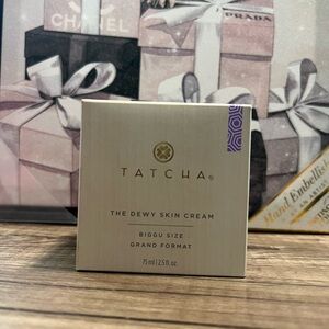 TATCHA 💜 The Dewy Skin Cream Line-Plumping
Moisturizer